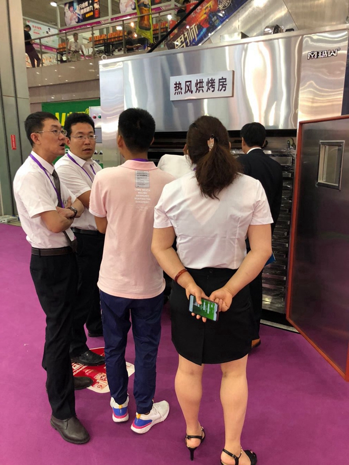益陽瑪山產(chǎn)業(yè)機械有限公司,益陽工業(yè)機械制造,益陽工業(yè)機械設計,工業(yè)機械生產(chǎn)廠家,湖南益陽螺旋風管廠家,食品烤房,熱風循環(huán)烤房
